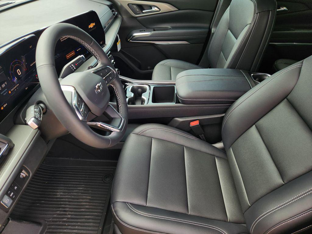 new 2026 Chevrolet Traverse car, priced at $48,345