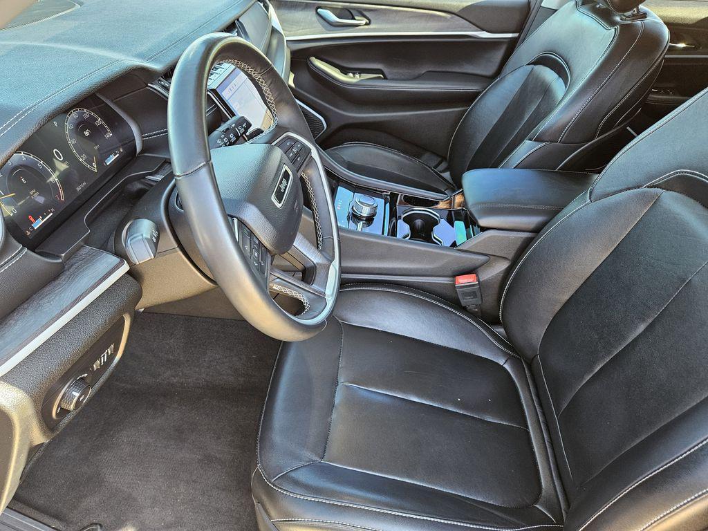 used 2022 Jeep Grand Cherokee car, priced at $31,232