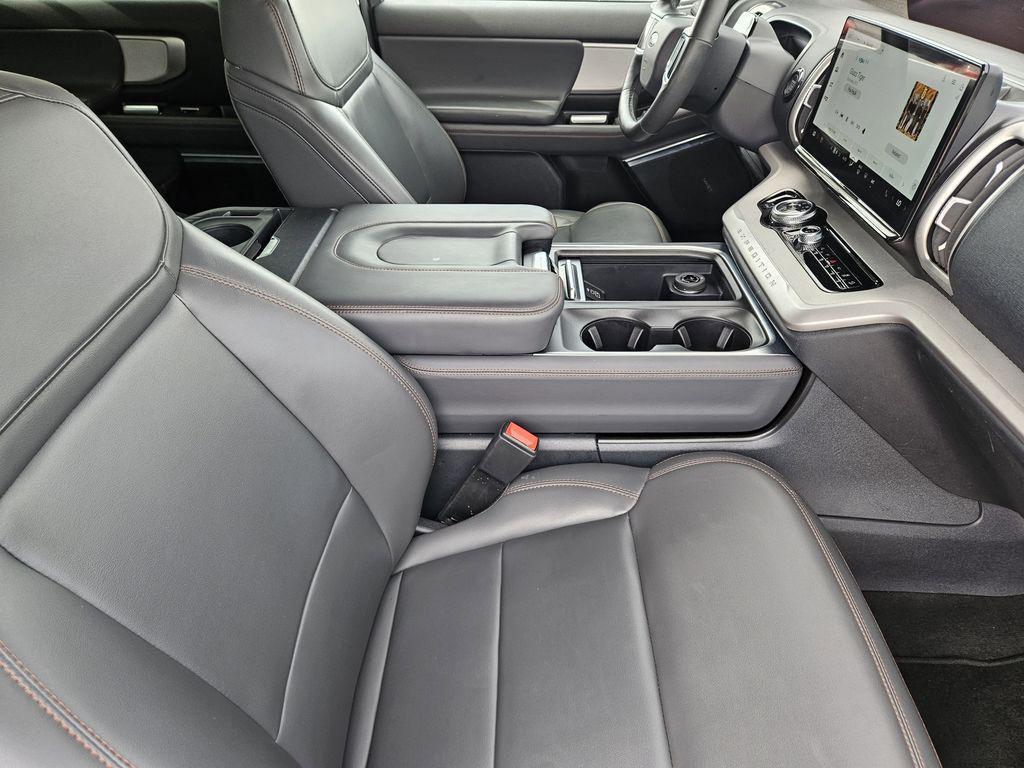 used 2025 Ford Expedition Max car, priced at $59,902