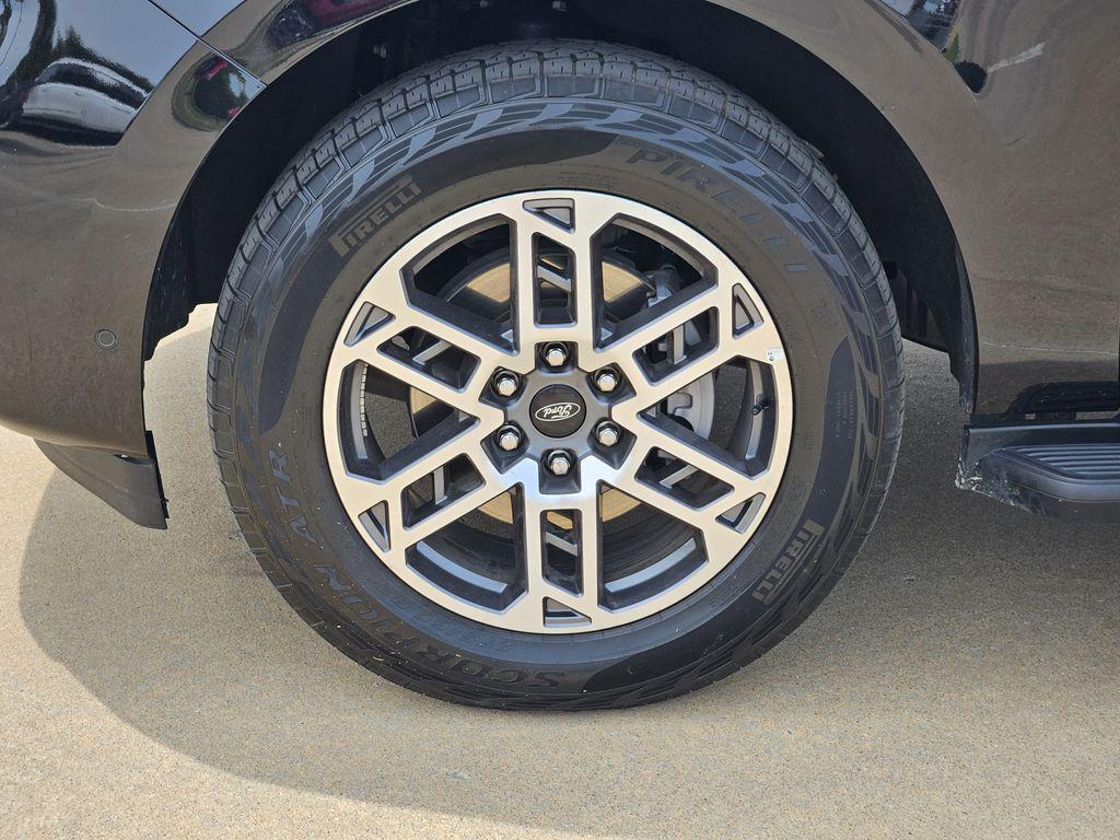 used 2025 Ford Expedition Max car, priced at $59,902