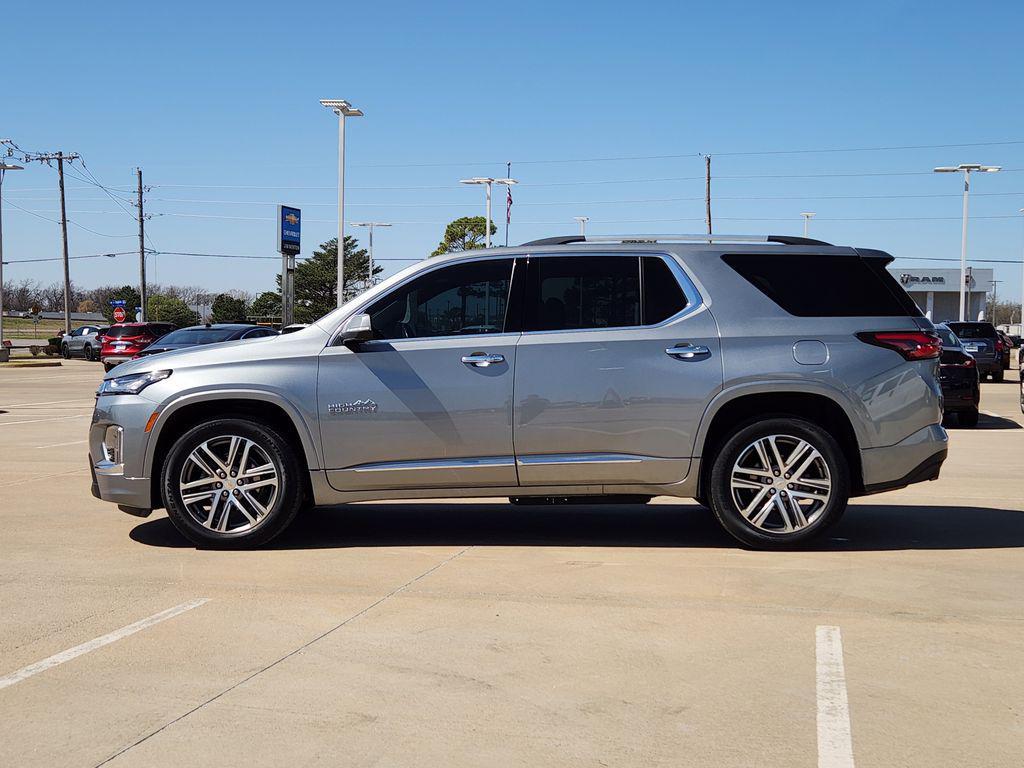 used 2023 Chevrolet Traverse car, priced at $30,170