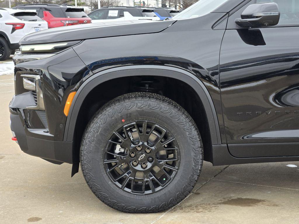 new 2026 Chevrolet Traverse car, priced at $55,561