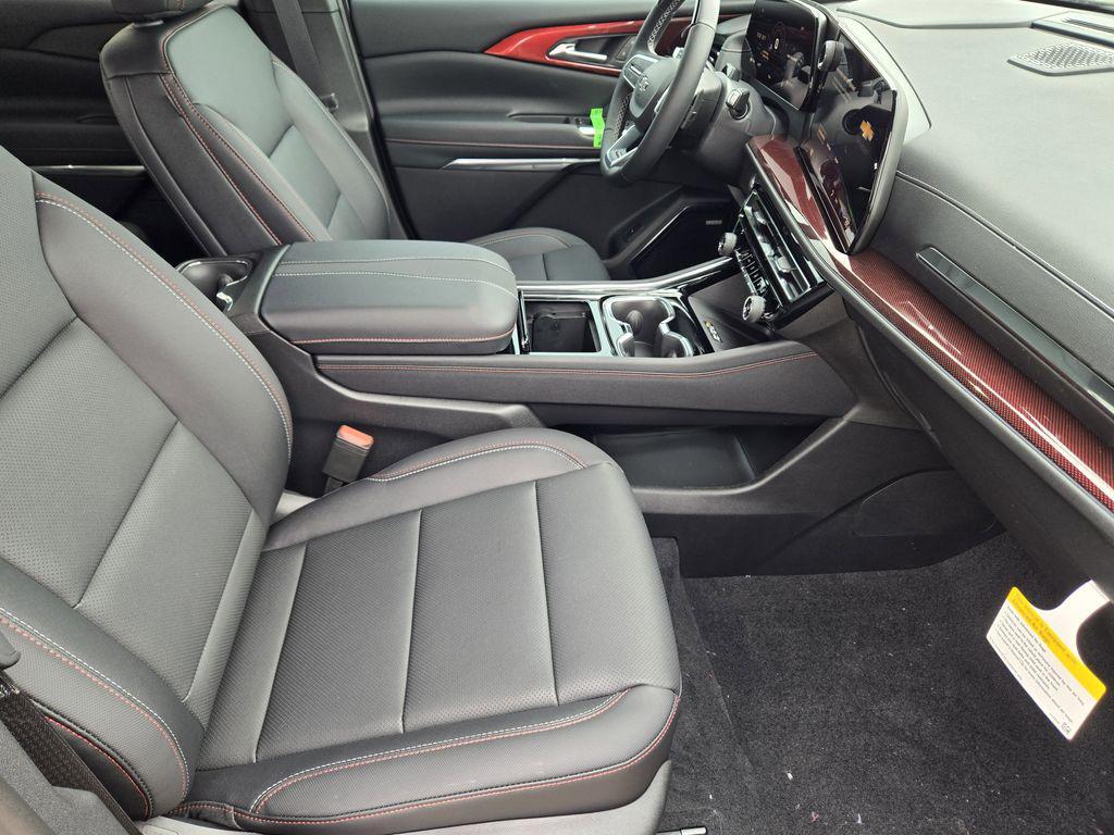 new 2026 Chevrolet Traverse car, priced at $55,561
