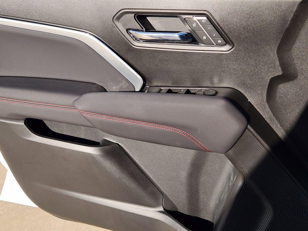 new 2026 Chevrolet Colorado car, priced at $46,618