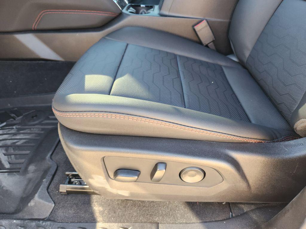 new 2026 Chevrolet Colorado car, priced at $46,618