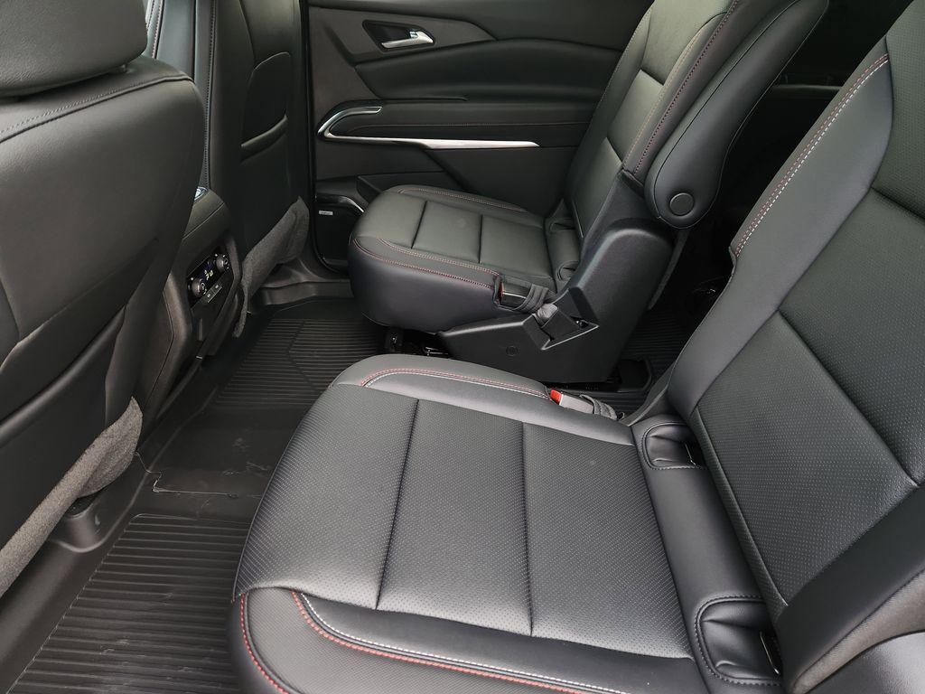 new 2026 Chevrolet Traverse car, priced at $57,614