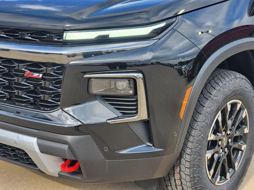 new 2026 Chevrolet Traverse car, priced at $57,614