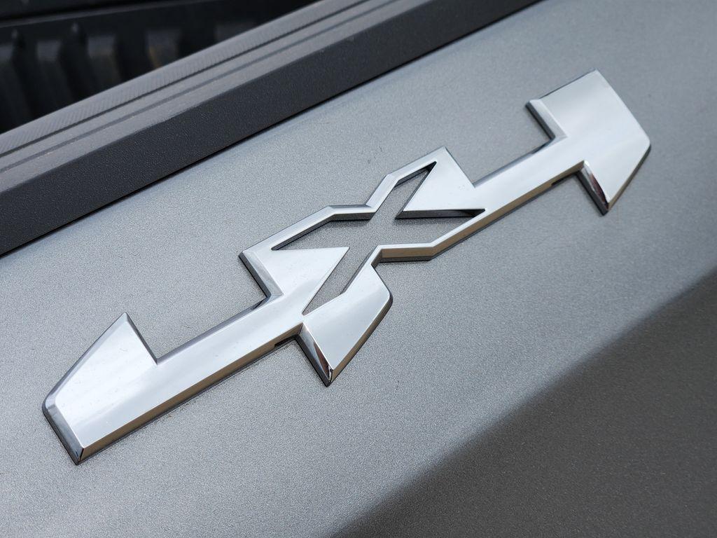 used 2025 GMC Sierra 1500 car, priced at $43,280