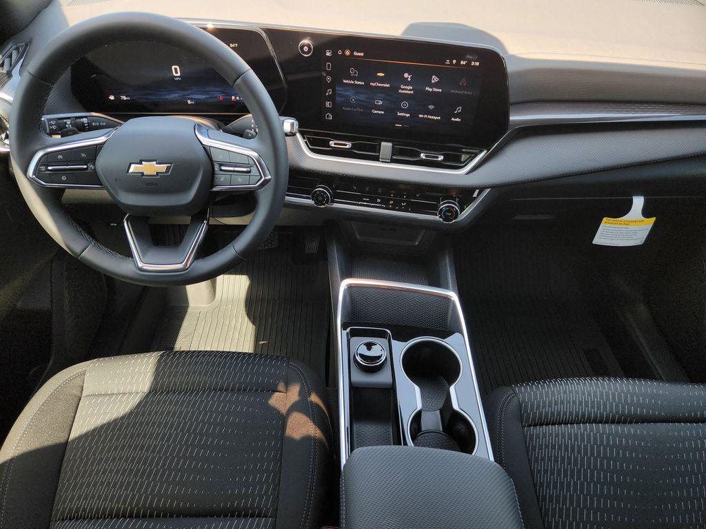 new 2026 Chevrolet Equinox car, priced at $29,998