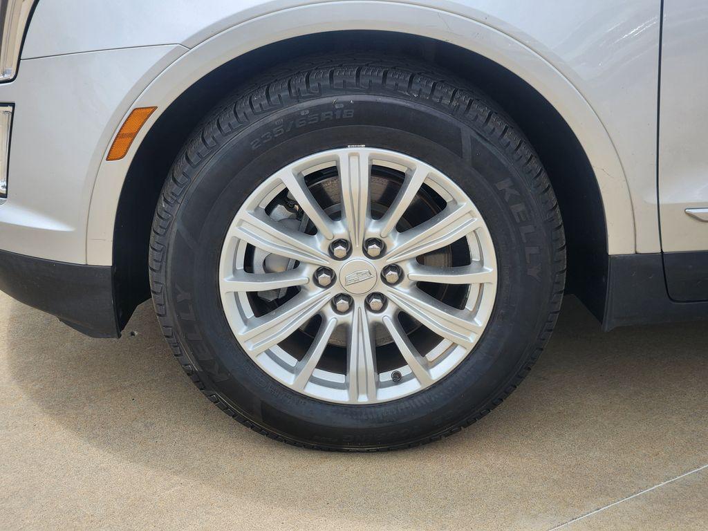 used 2019 Cadillac XT5 car, priced at $21,921