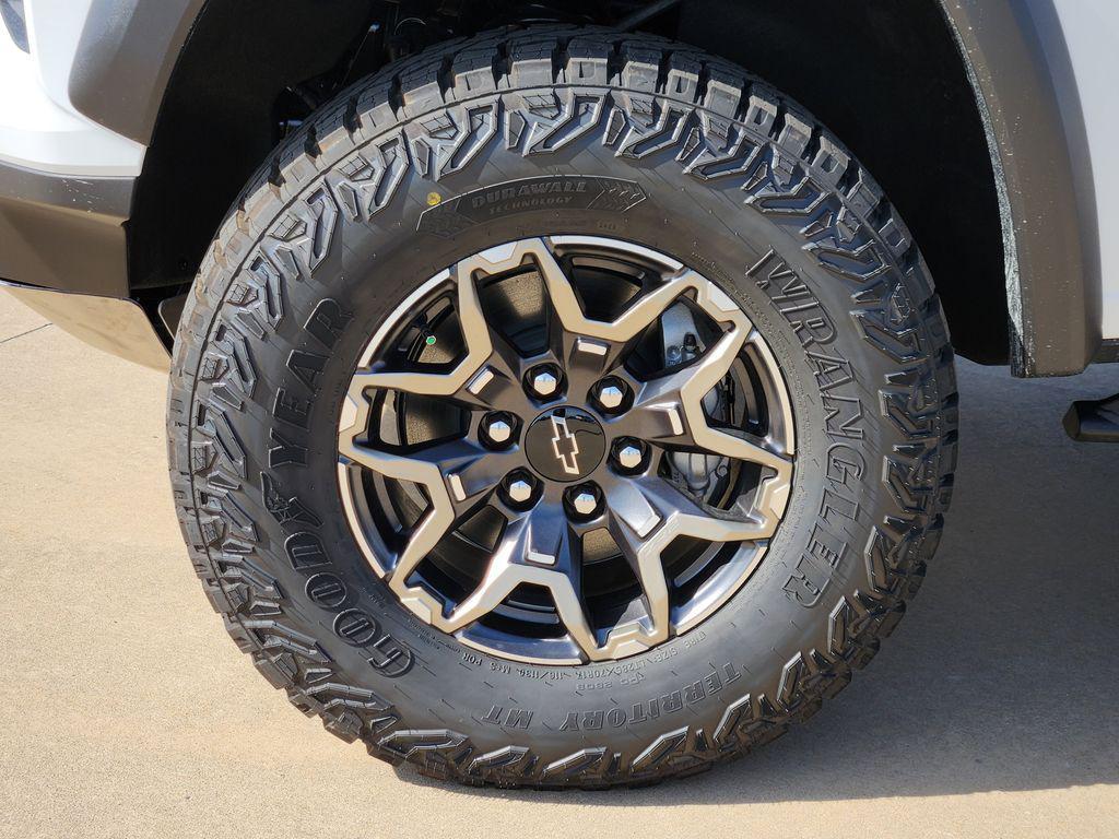 new 2026 Chevrolet Colorado car, priced at $54,129