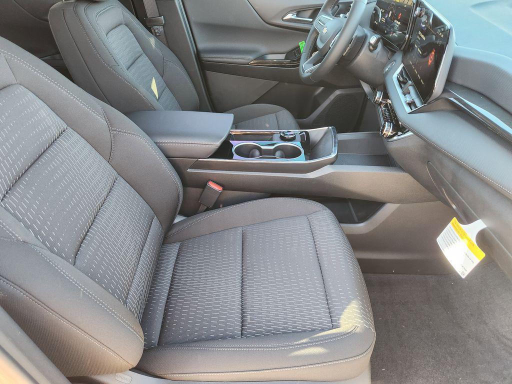 new 2026 Chevrolet Equinox car, priced at $29,281