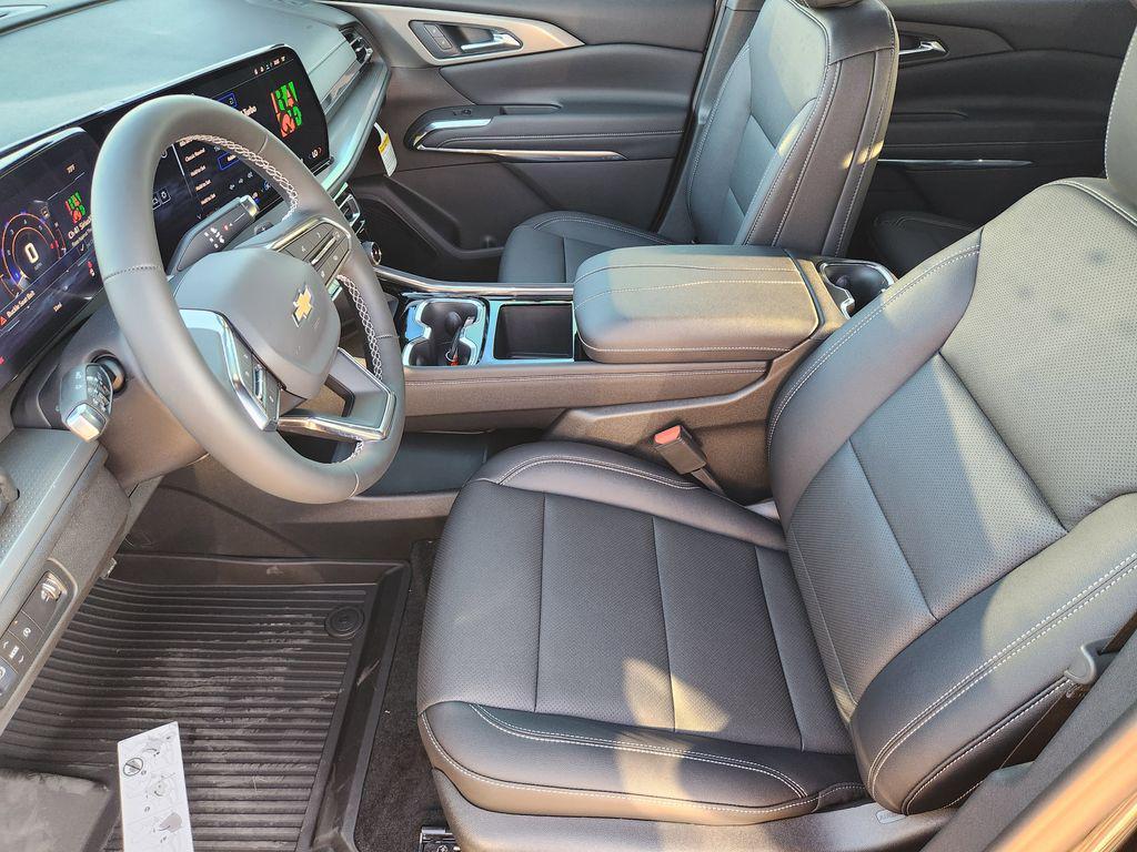 new 2026 Chevrolet Traverse car, priced at $44,276