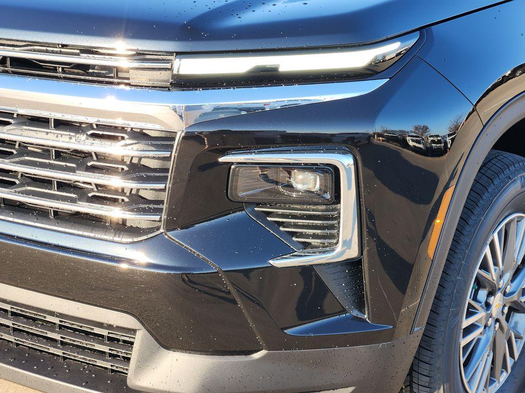 new 2026 Chevrolet Traverse car, priced at $44,276