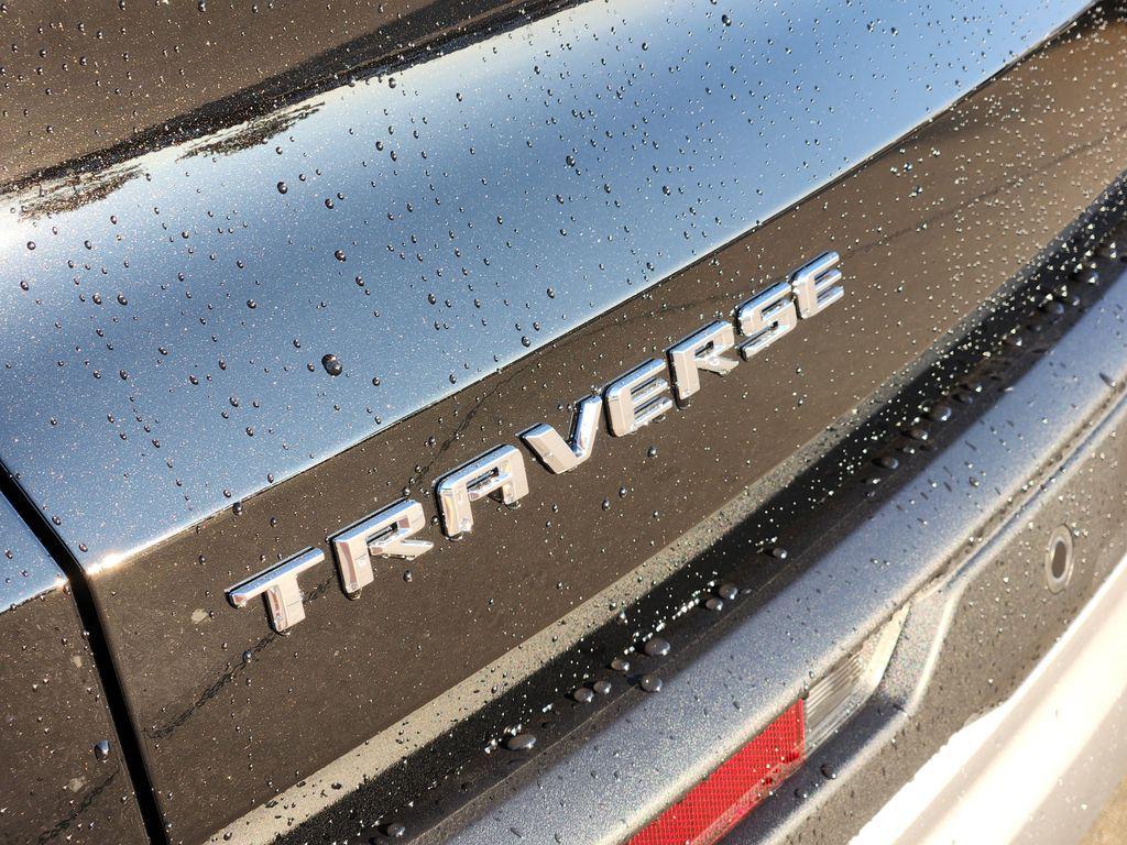 new 2026 Chevrolet Traverse car, priced at $44,276