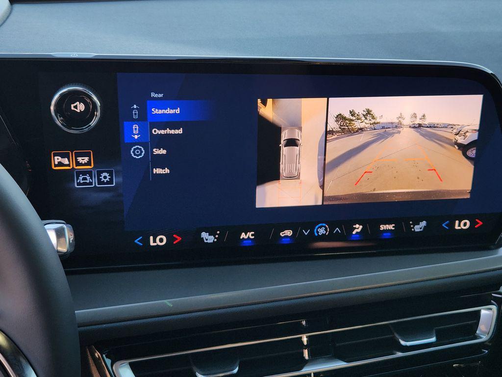 new 2026 Chevrolet Traverse car, priced at $44,276