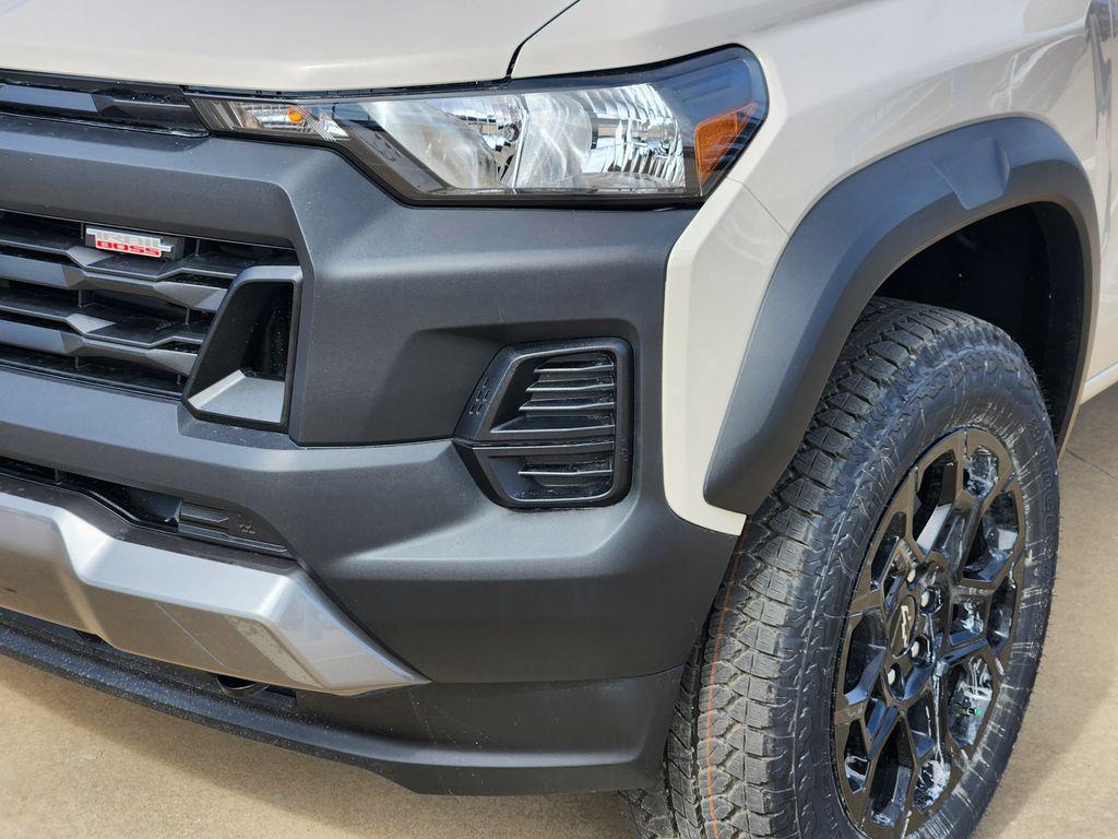 new 2026 Chevrolet Colorado car, priced at $45,528