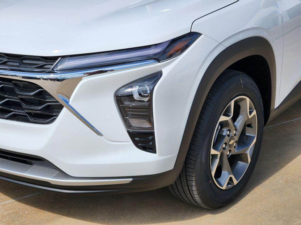 new 2026 Chevrolet Trax car, priced at $24,895