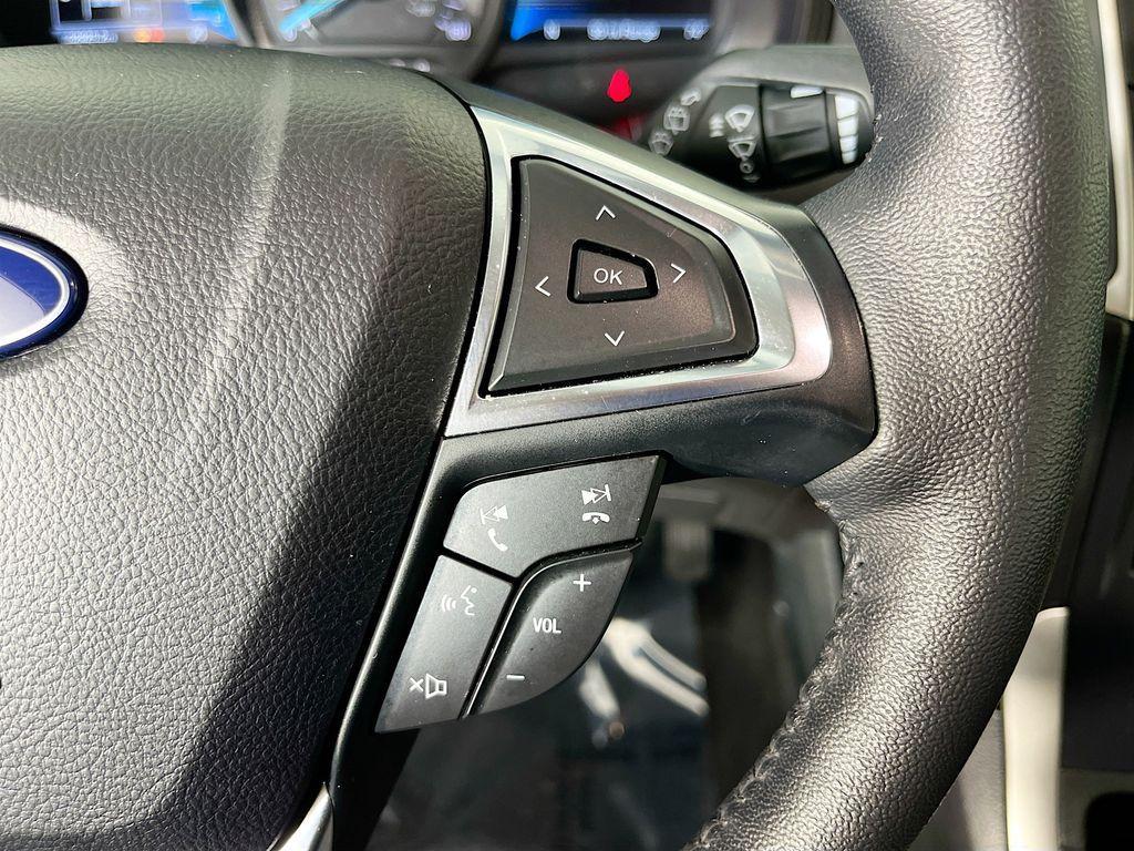 used 2024 Ford Edge car, priced at $25,100
