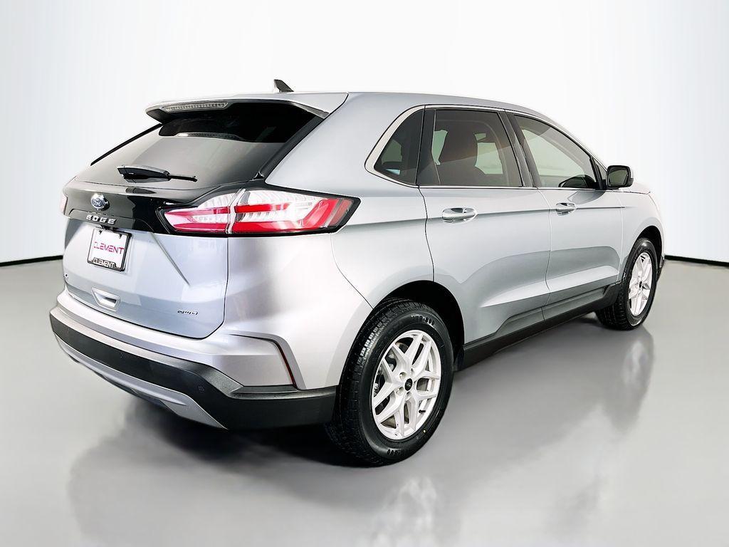 used 2024 Ford Edge car, priced at $25,100