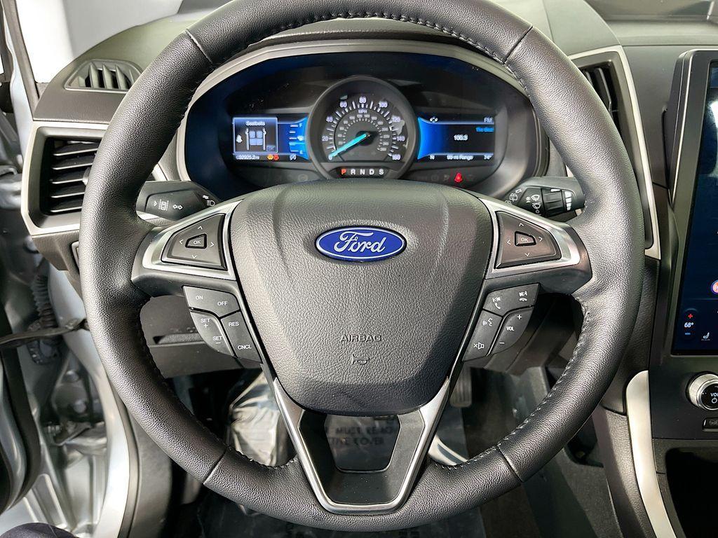 used 2024 Ford Edge car, priced at $25,100