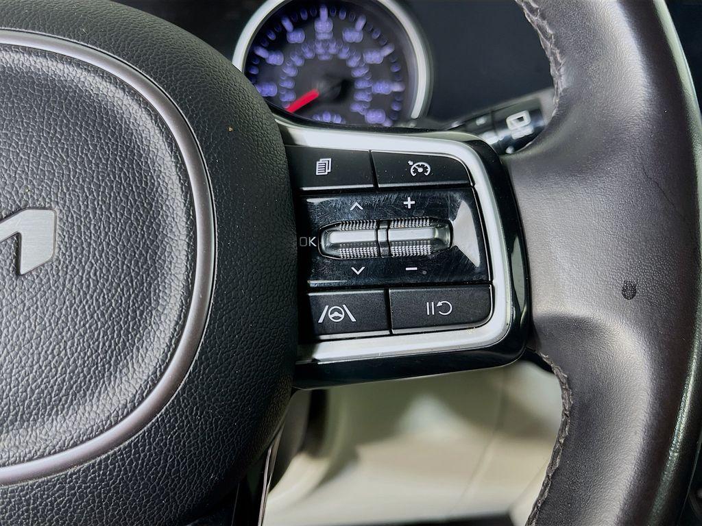 used 2022 Kia Carnival car, priced at $26,200