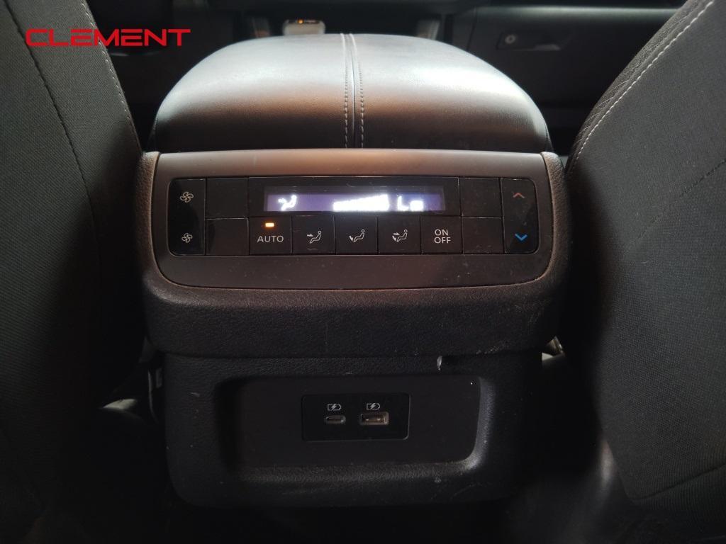 2022 Black Nissan Pathfinder