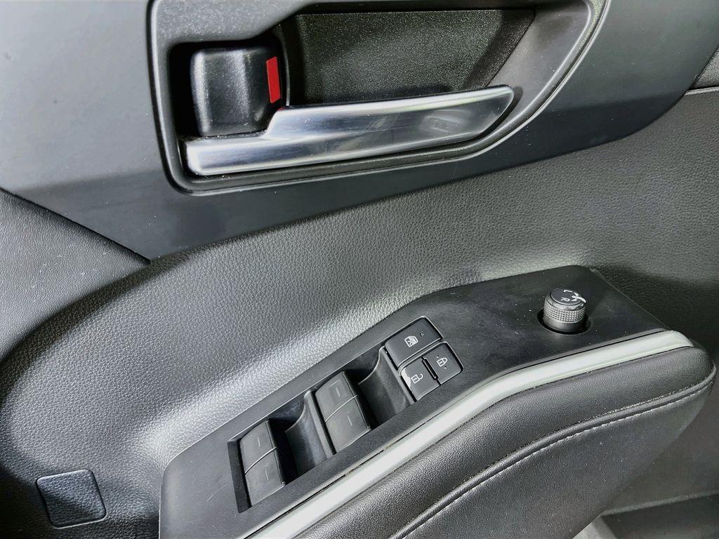 used 2021 Toyota Highlander car, priced at $34,000