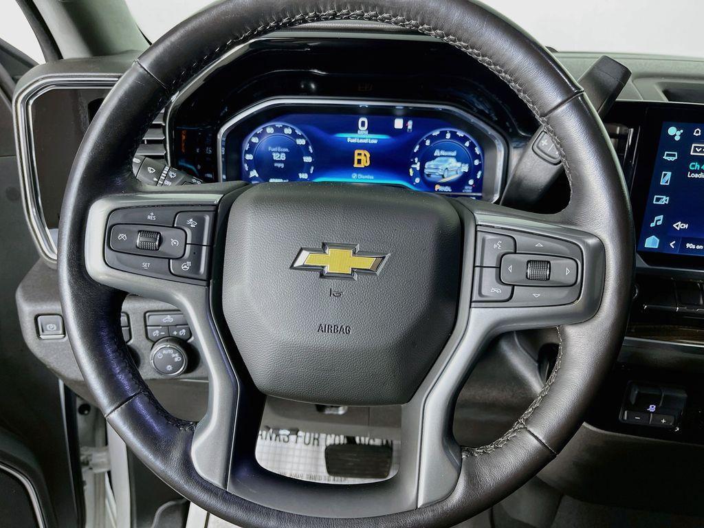 used 2022 Chevrolet Silverado 1500 car, priced at $35,400