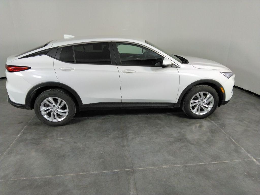 used 2025 Buick Envista car, priced at $23,000
