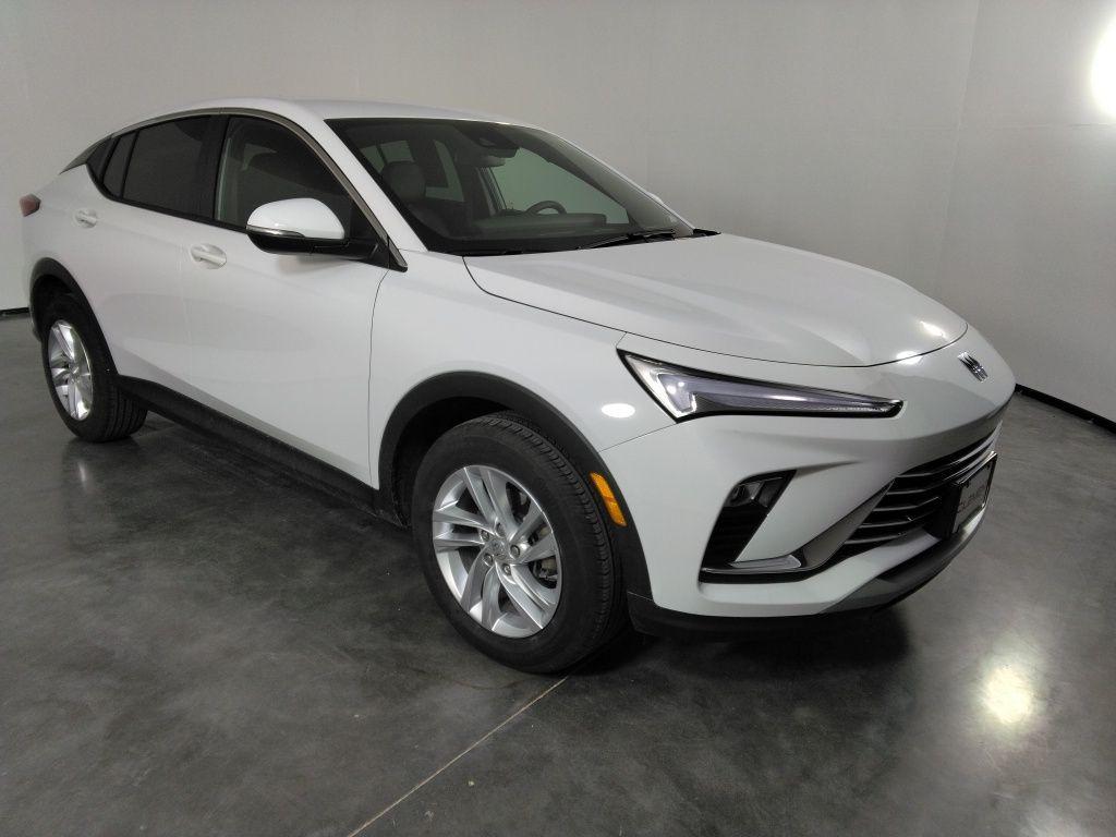 used 2025 Buick Envista car, priced at $23,000