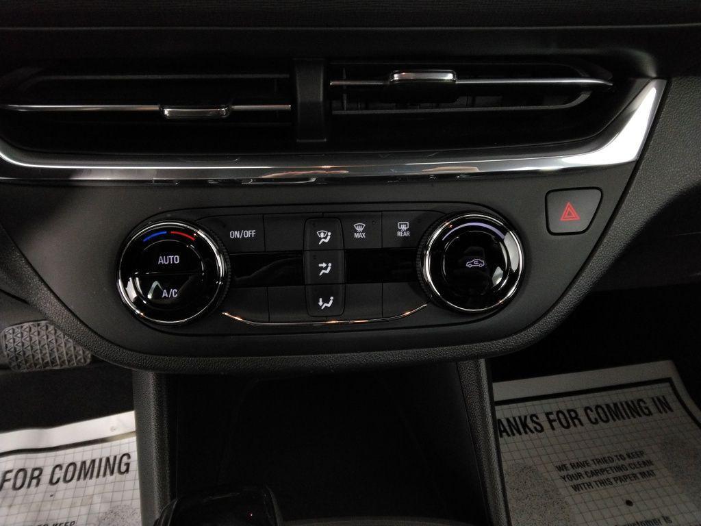 used 2025 Buick Envista car, priced at $23,000