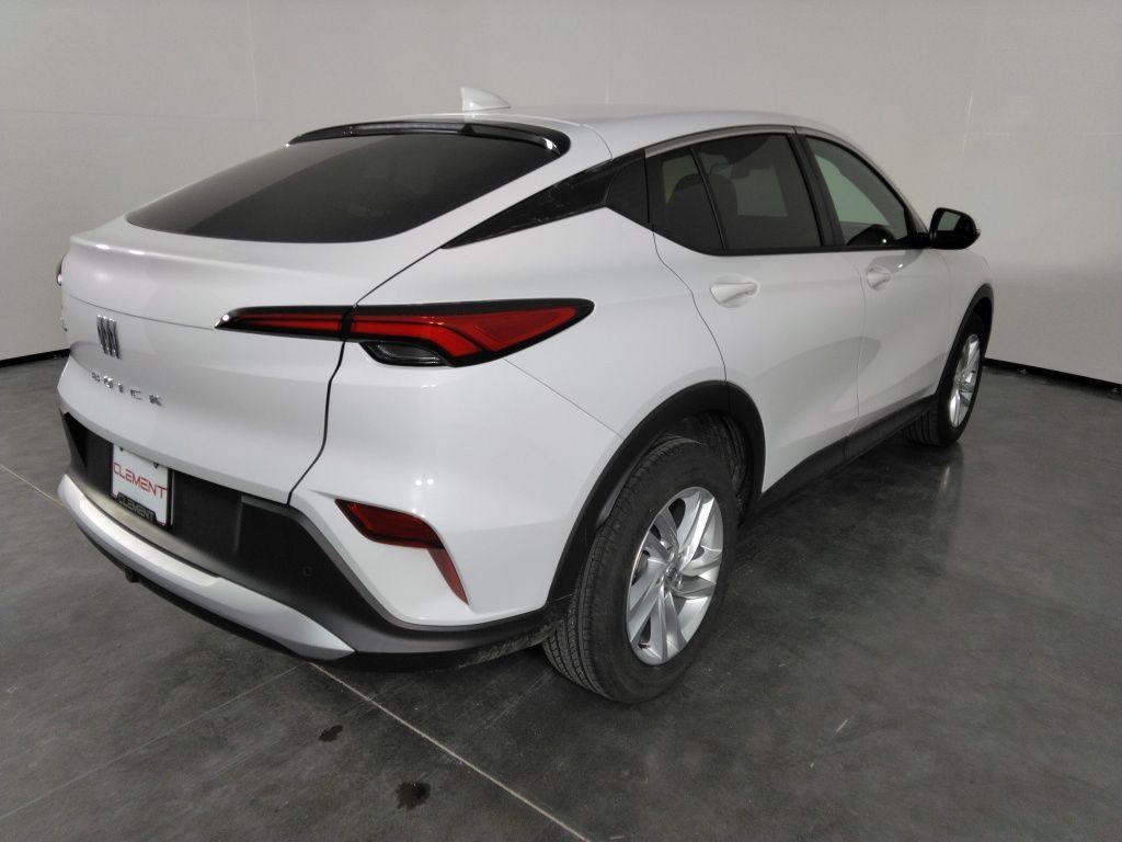 used 2025 Buick Envista car, priced at $23,000