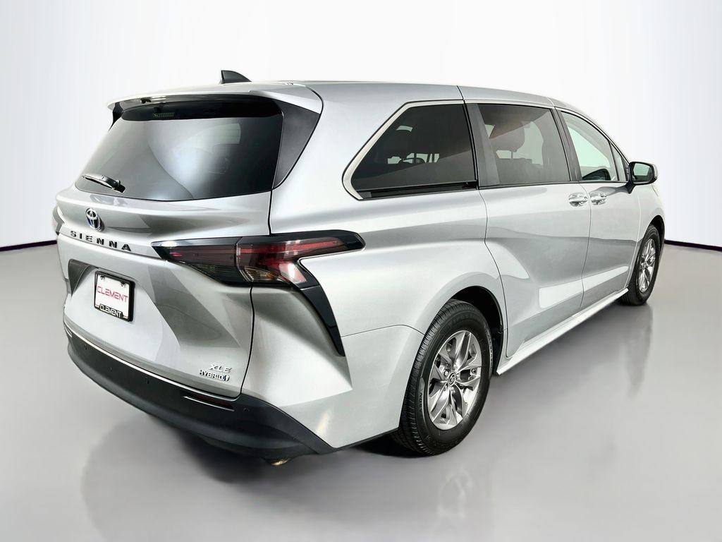 used 2023 Toyota Sienna car, priced at $42,400