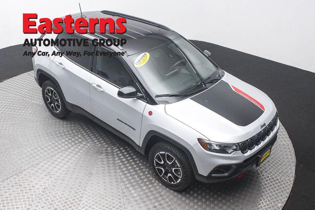 used 2025 Jeep Compass car, priced at $25,289