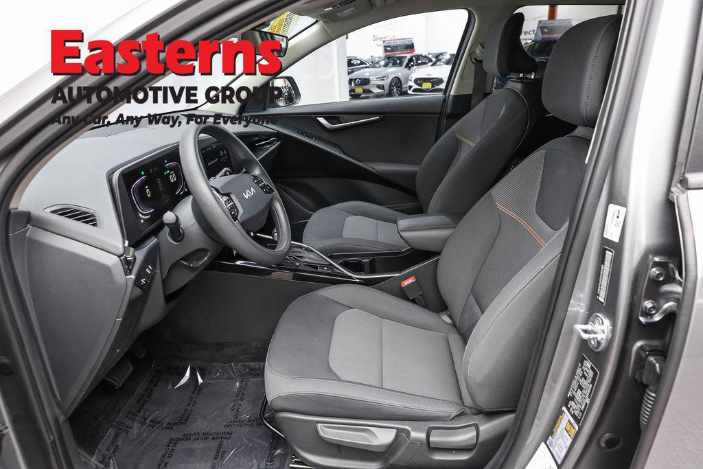 used 2025 Kia Niro car, priced at $21,490