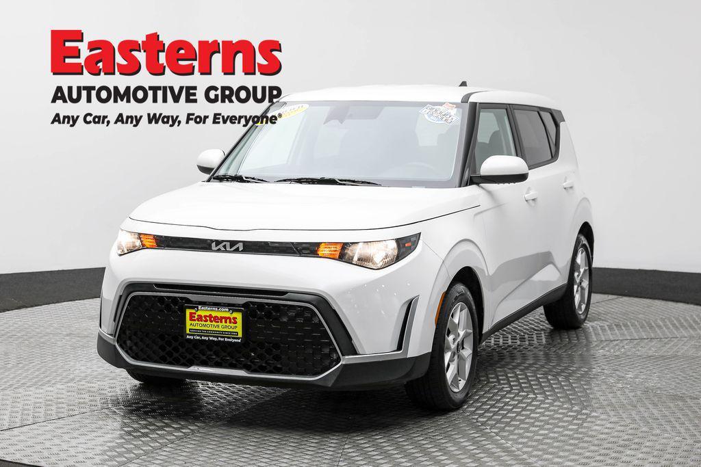 used 2024 Kia Soul car, priced at $16,550