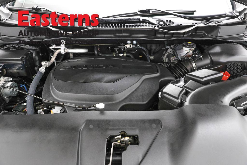 used 2025 Honda Odyssey car, priced at $37,950