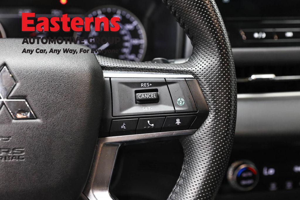 used 2025 Mitsubishi Outlander car, priced at $27,724