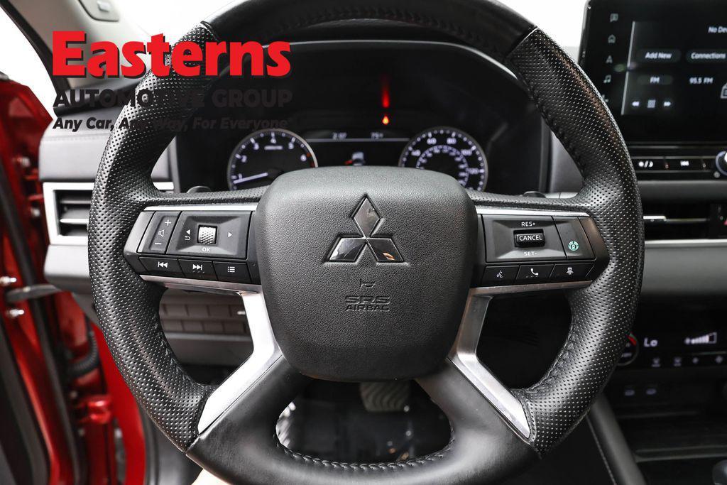 used 2025 Mitsubishi Outlander car, priced at $27,724