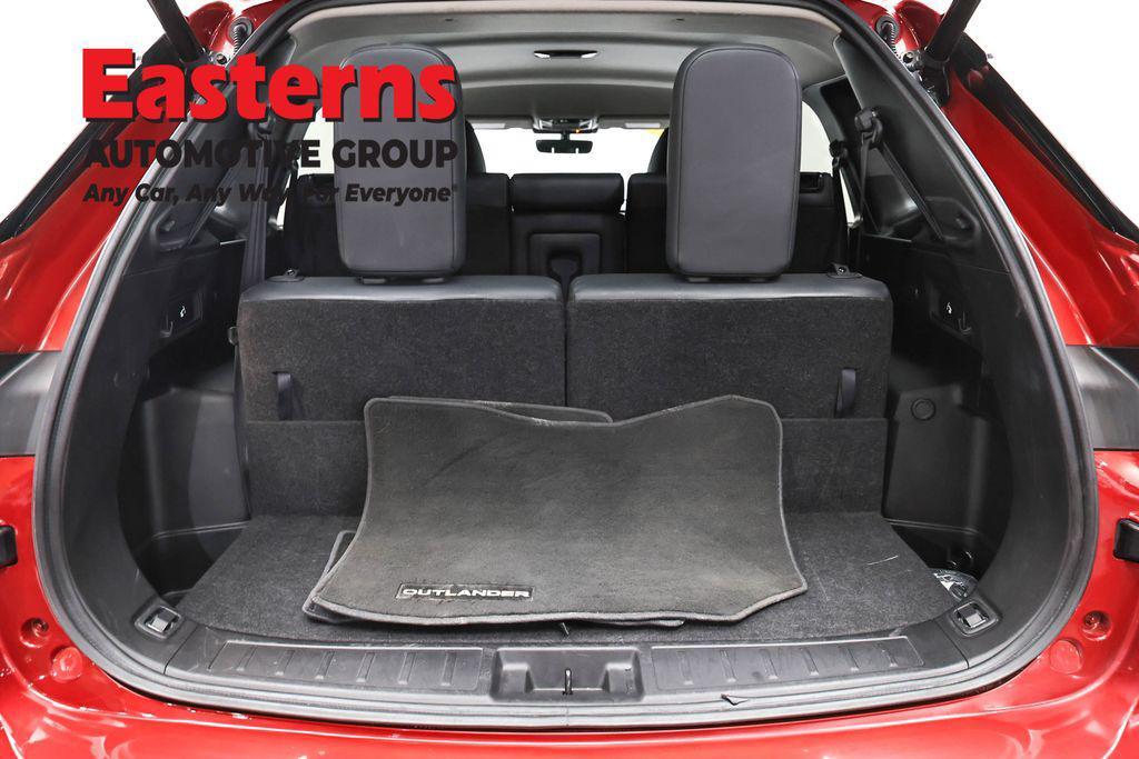 used 2025 Mitsubishi Outlander car, priced at $27,724