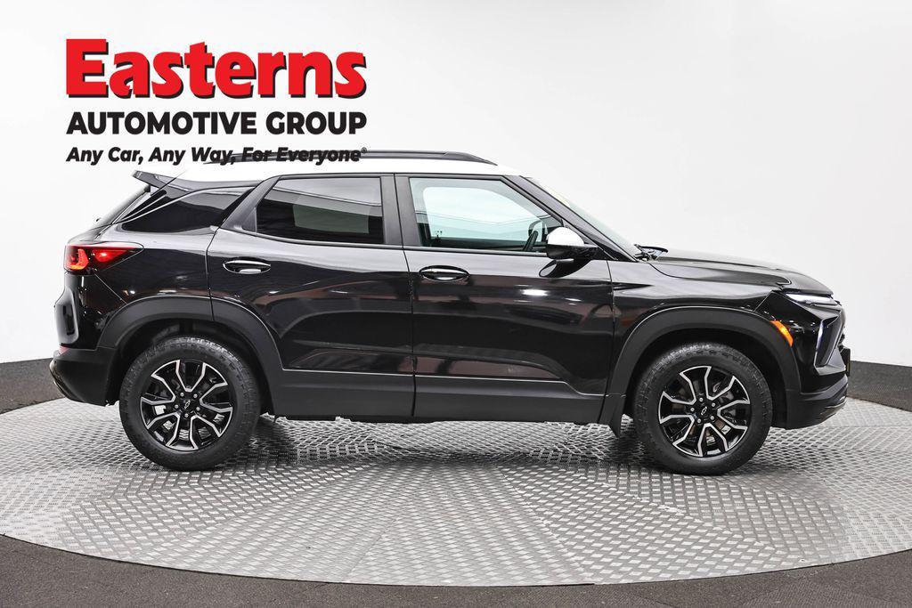 used 2024 Chevrolet TrailBlazer car, priced at $24,289