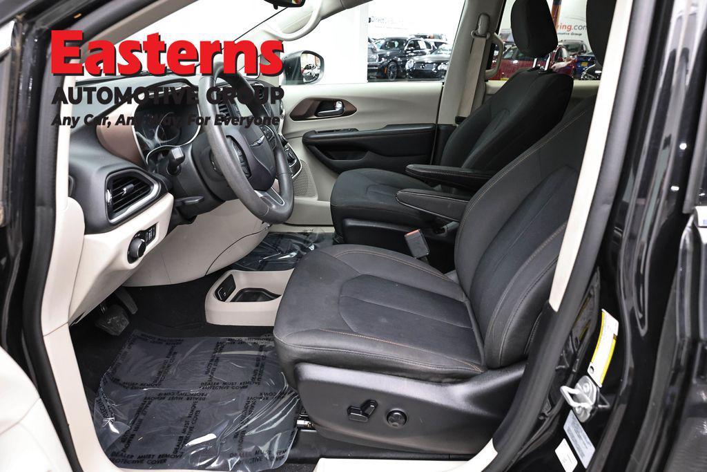 used 2017 Chrysler Pacifica car, priced at $14,950