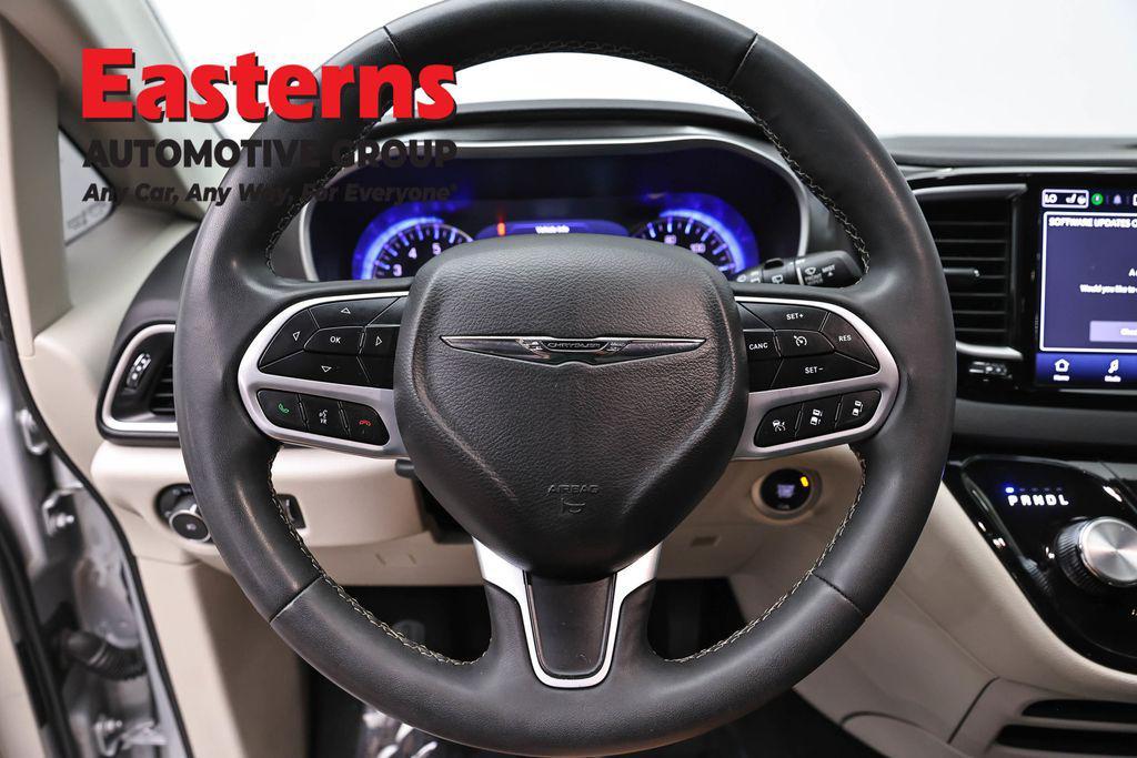used 2024 Chrysler Pacifica car, priced at $24,950