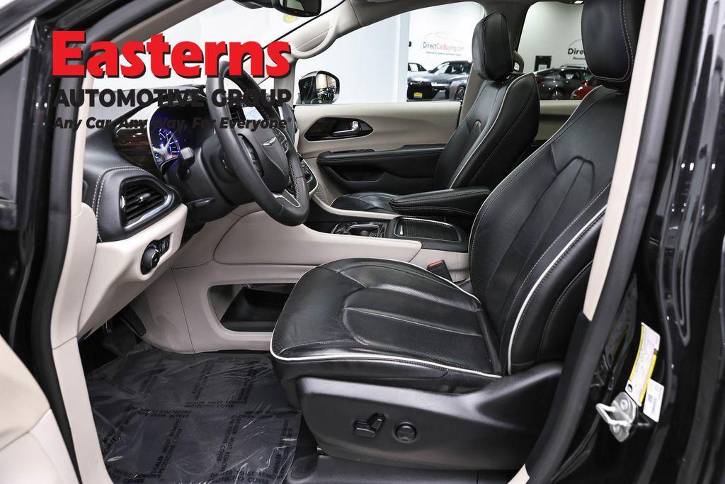 used 2023 Chrysler Pacifica Hybrid car, priced at $27,749