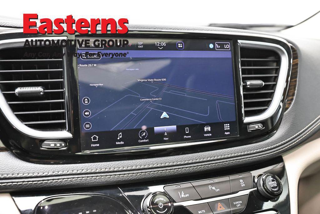 used 2023 Chrysler Pacifica Hybrid car, priced at $27,749