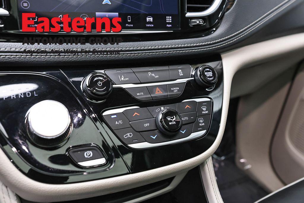 used 2023 Chrysler Pacifica Hybrid car, priced at $27,749
