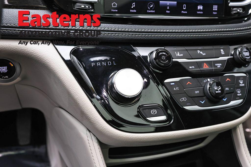 used 2023 Chrysler Pacifica Hybrid car, priced at $27,749