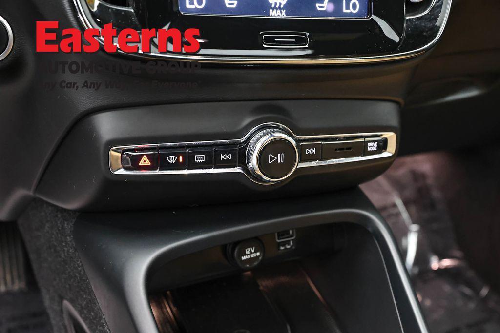 used 2022 Volvo XC40 car, priced at $24,950
