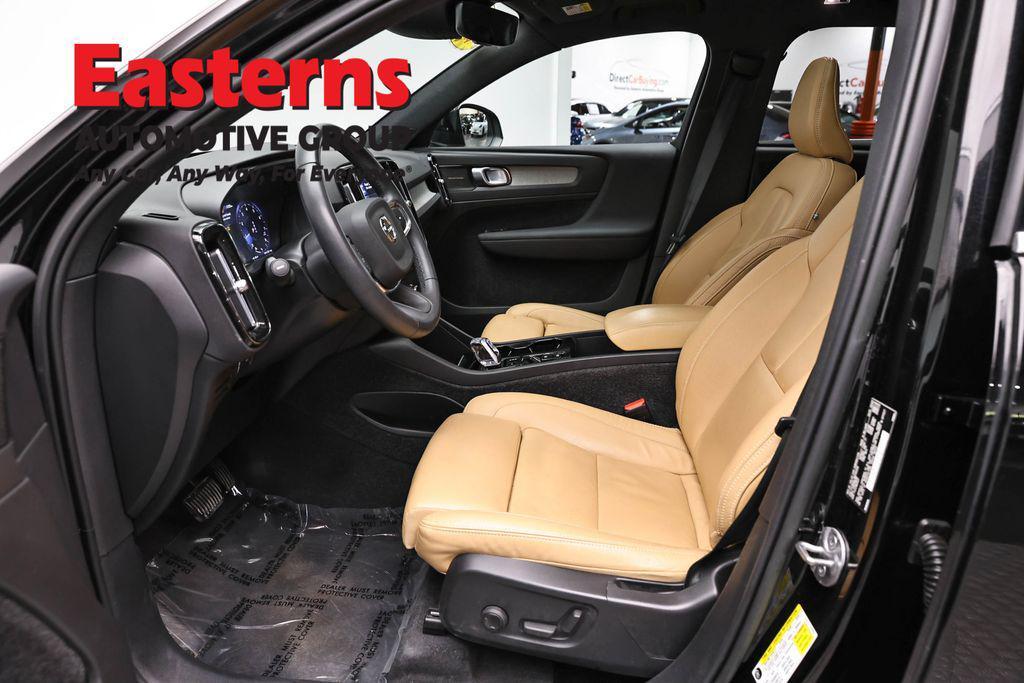used 2022 Volvo XC40 car, priced at $24,950